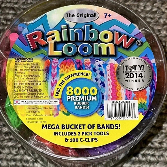 NEW The Original Rainbow Loom Kit Mega Bucket Ages 7+ ‼️TOY OF THE YEAR 2014‼️ - Picture 1 of 4